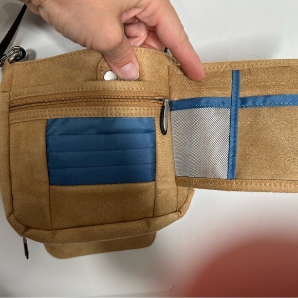 TRAVELON Tan Microsuede Organizer Crossbody Purse Messenger Bag Wallet EUC - Picture 5 of 12